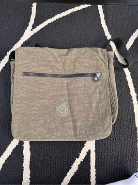 Kipling Olive Green Crossbody Messenger Laptop Bag with Front Zip Pocket
